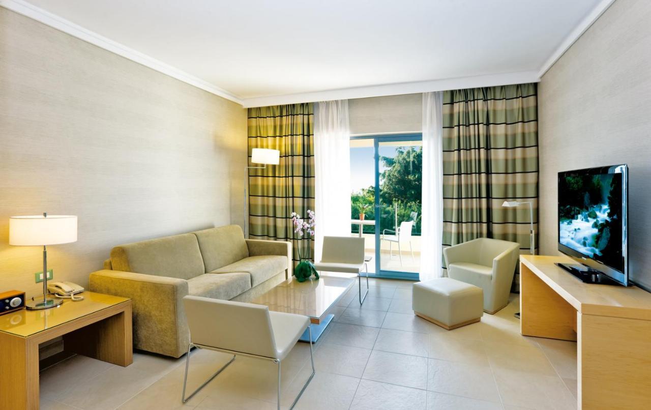 איקסיה Abav2 Suites By Rodos Palace מראה חיצוני תמונה